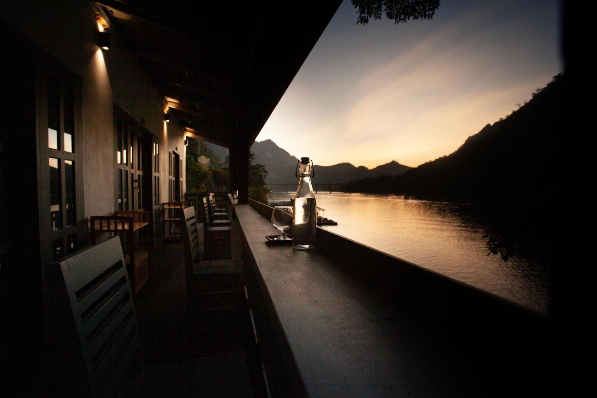 Dokchampa River View Villa Nongkhiaw Esterno foto