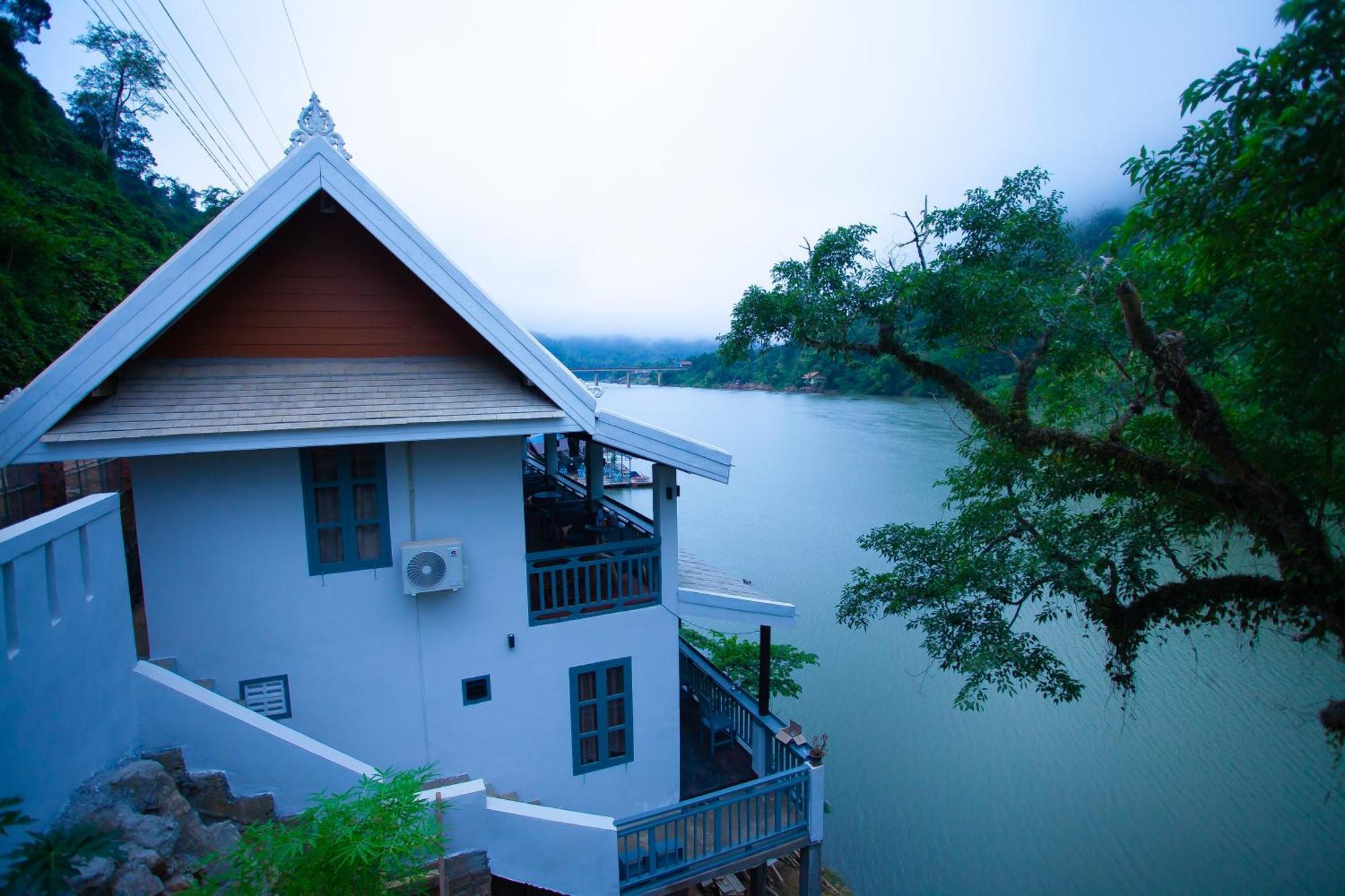 Dokchampa River View Villa Nongkhiaw Esterno foto