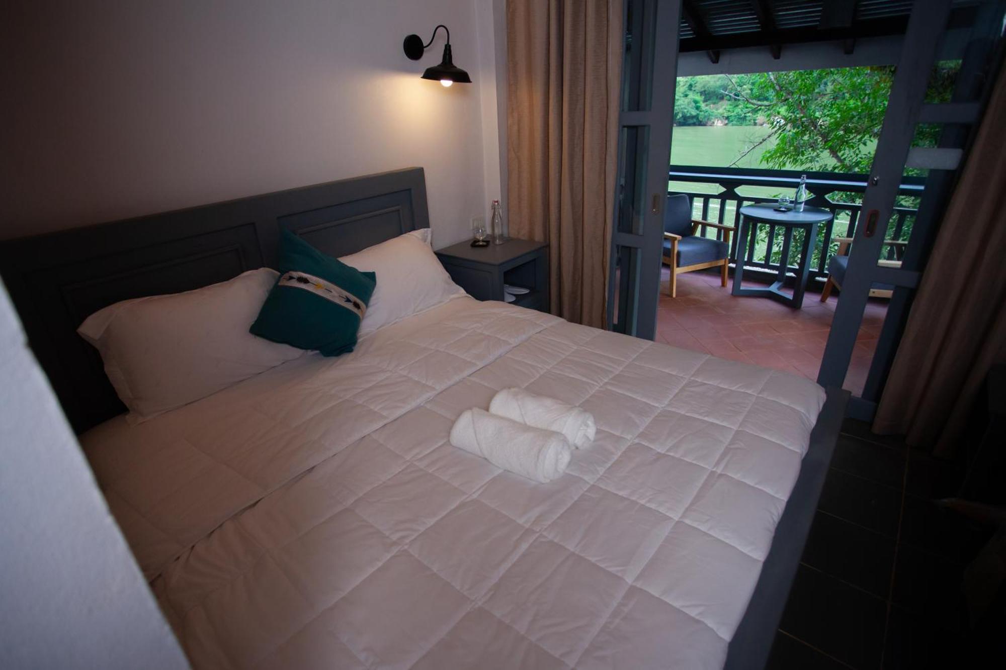 Dokchampa River View Villa Nongkhiaw Esterno foto